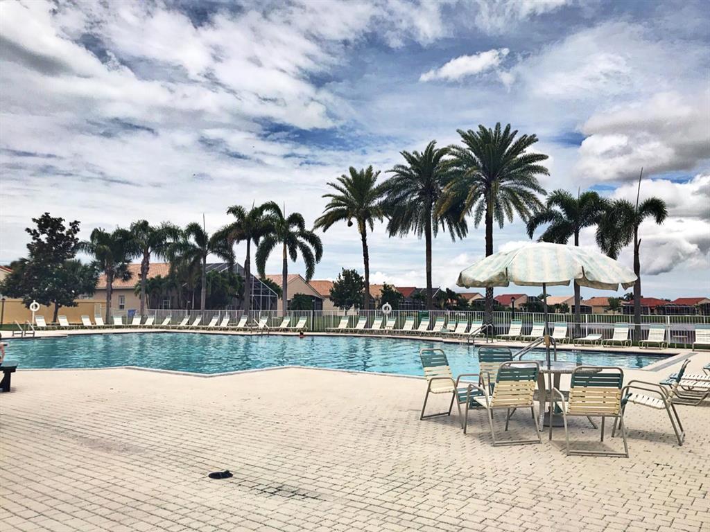 Magnolia Lakes - Residential