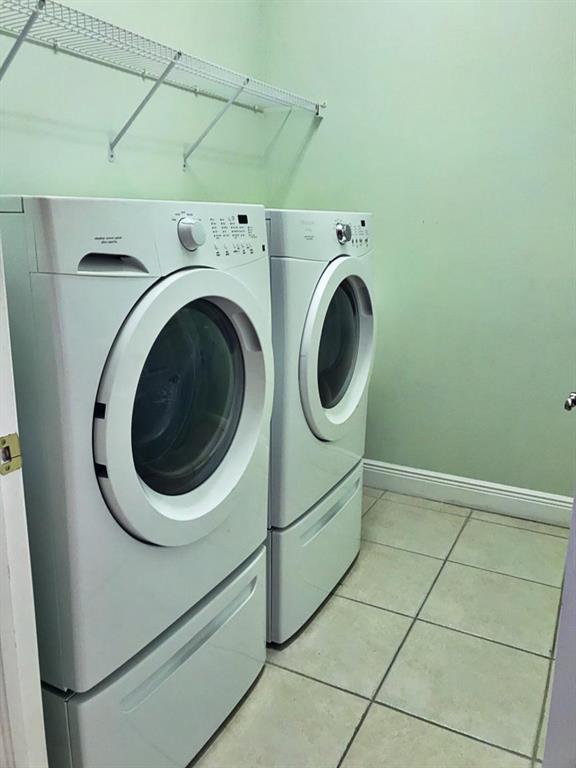 Magnolia Lakes - Residential