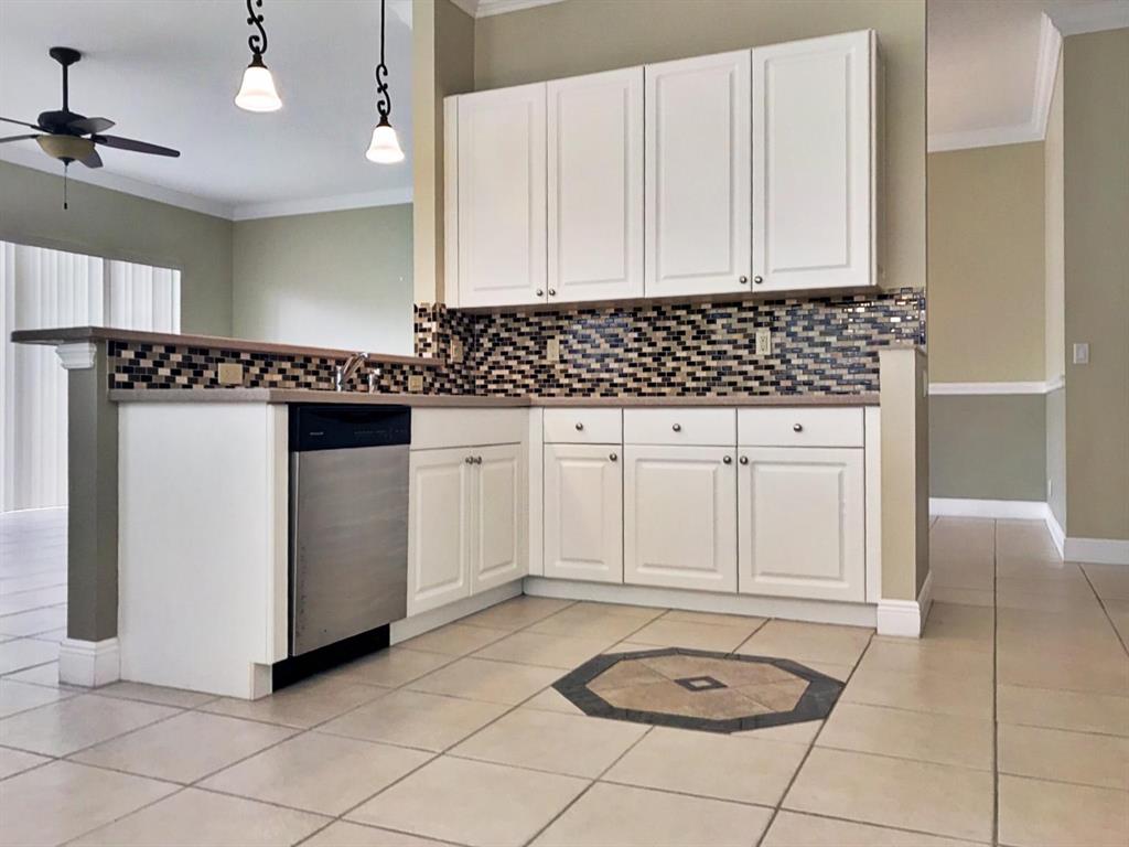 Magnolia Lakes - Residential