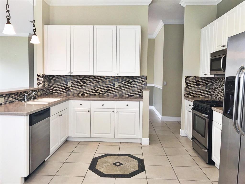 Magnolia Lakes - Residential