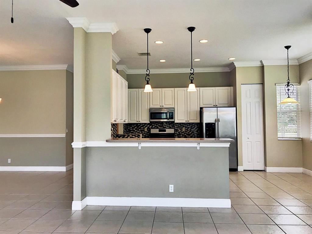 Magnolia Lakes - Residential