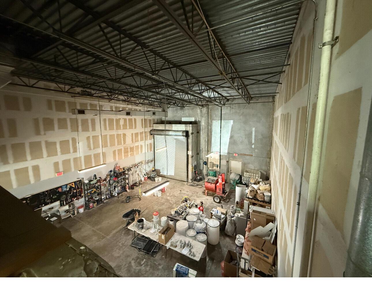 CONGRESS COMMERCE CENTER - Commercial Lease