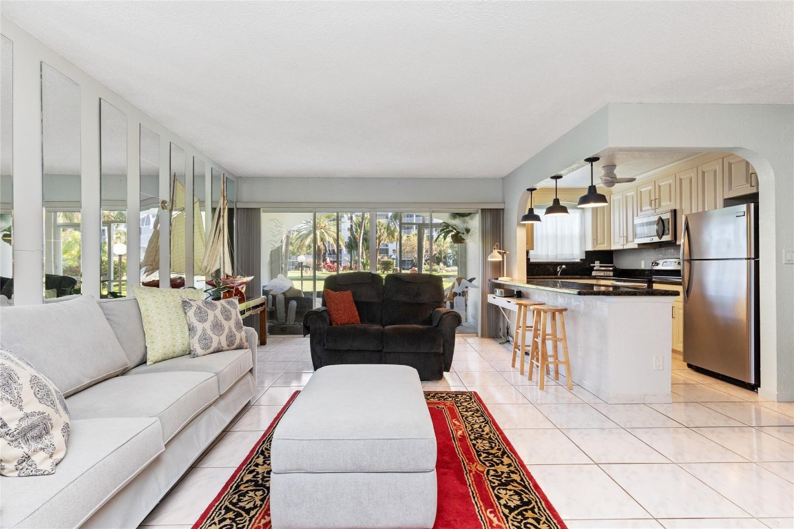 SEA HAVEN GARDEN AIRE - Residential