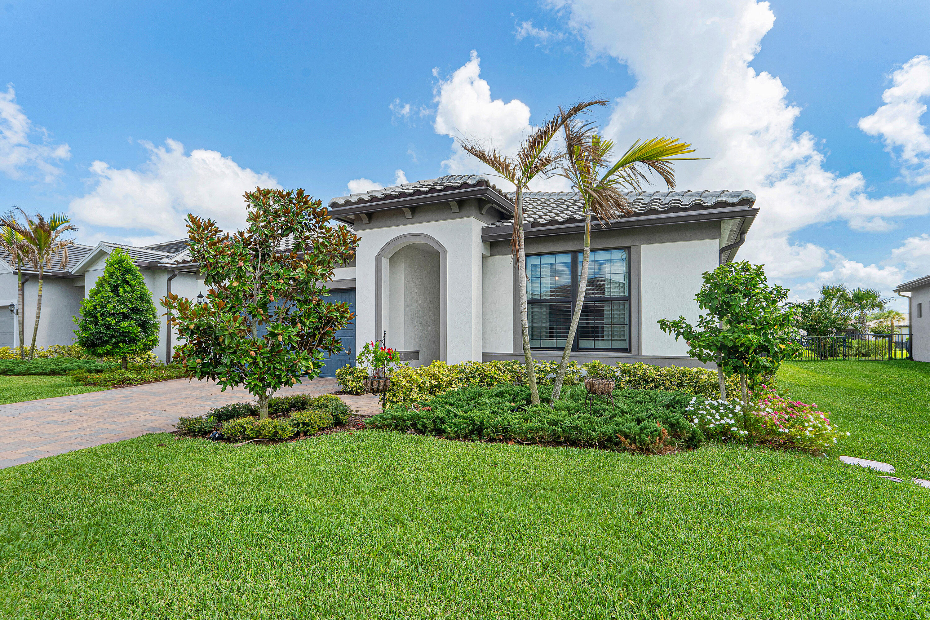 770 SE Courances Drive
