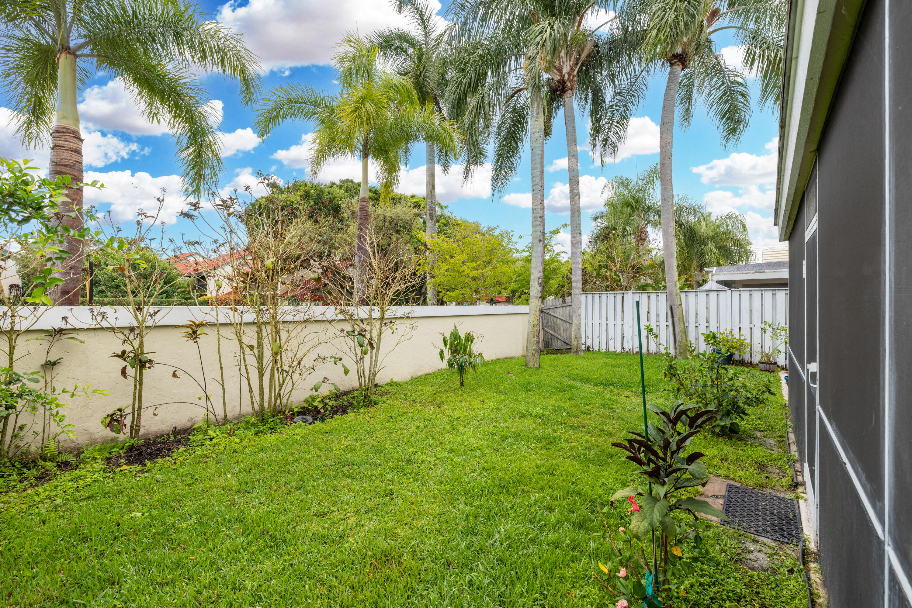 CANTERBURY AT PGA NATIONAL - Residential