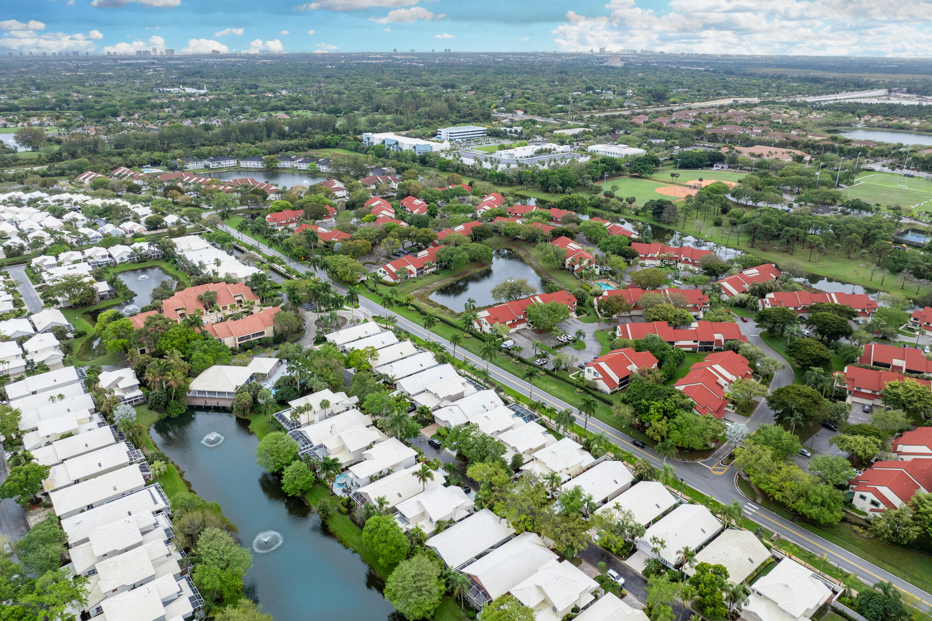 CANTERBURY AT PGA NATIONAL - Residential