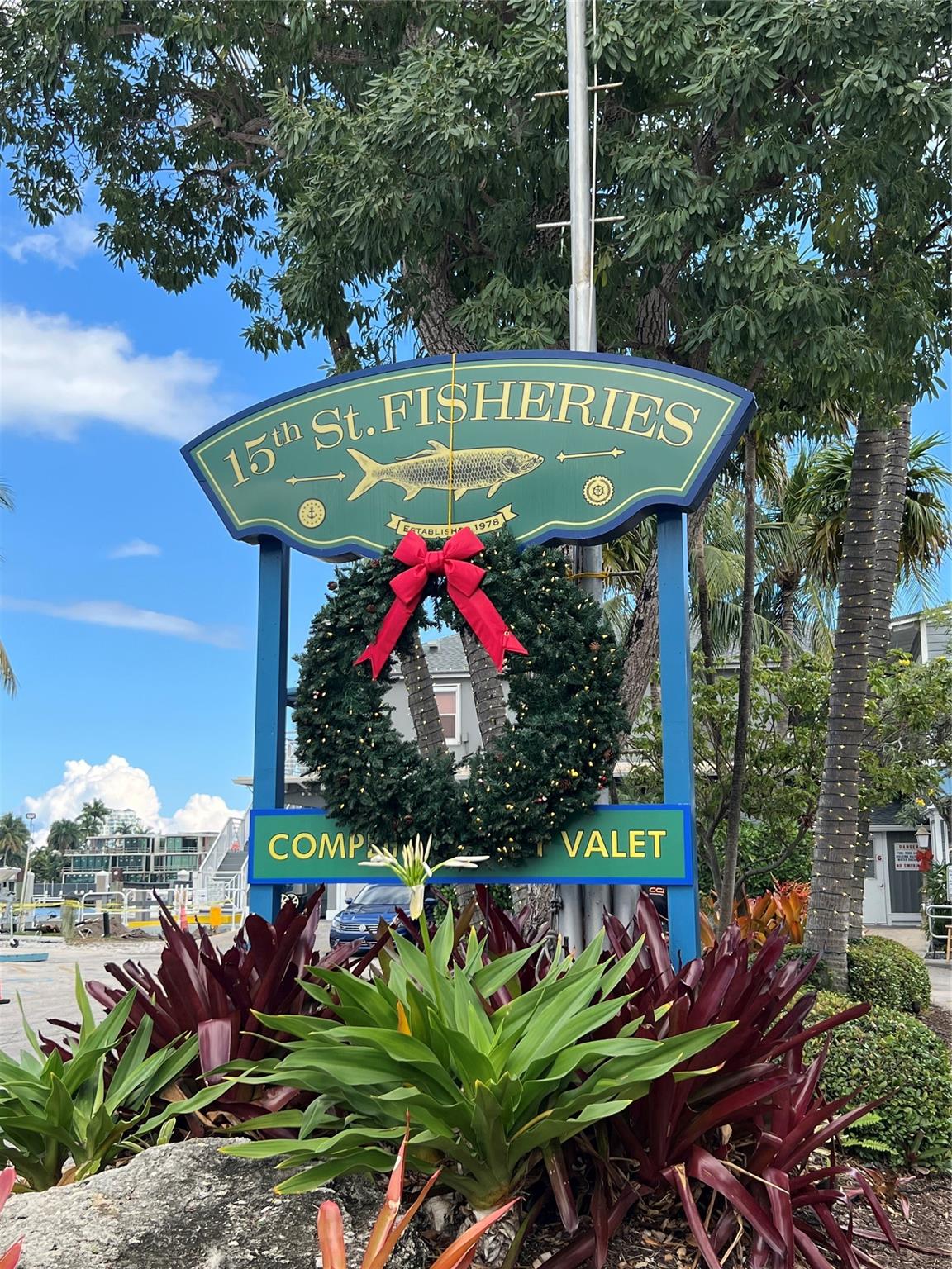 Cliff Lake Villas - Residential