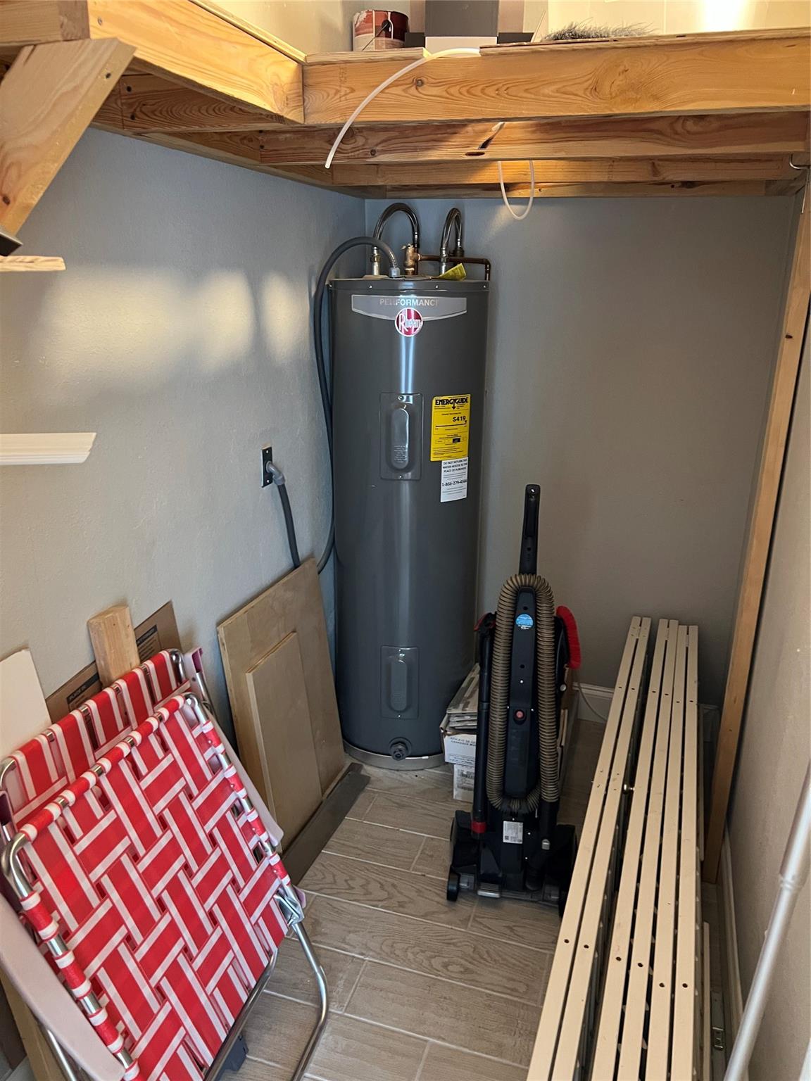 Cliff Lake Villas - Residential