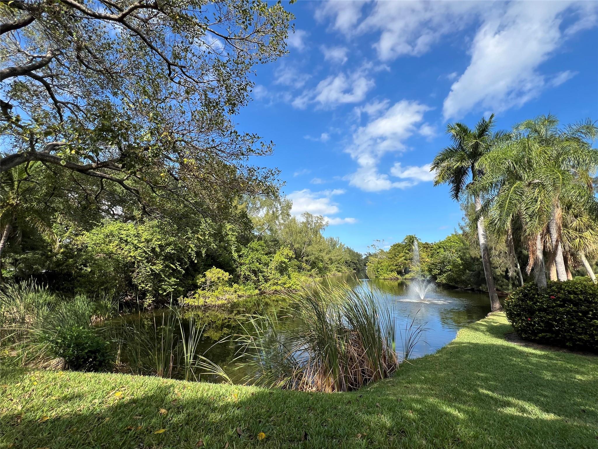 Cliff Lake Villas - Residential