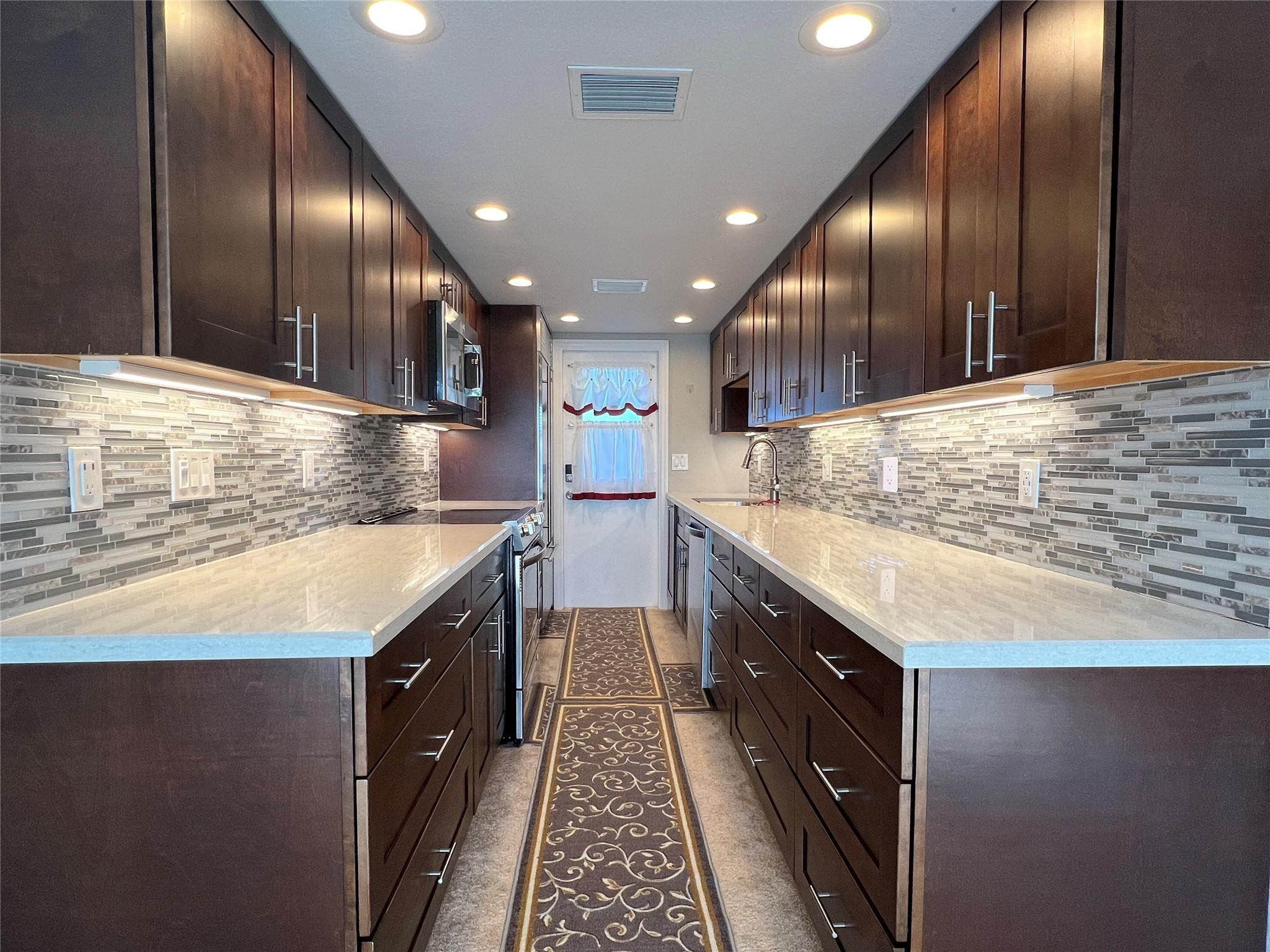 Cliff Lake Villas - Residential