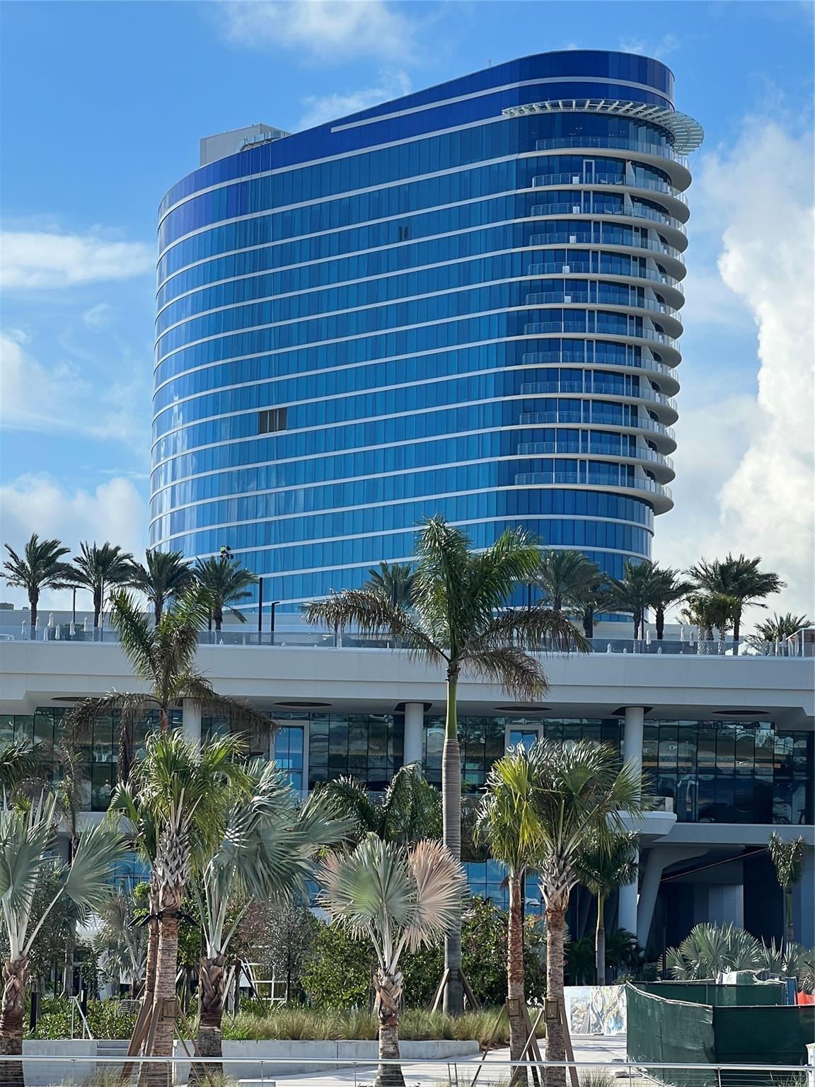 Cliff Lake Villas - Residential