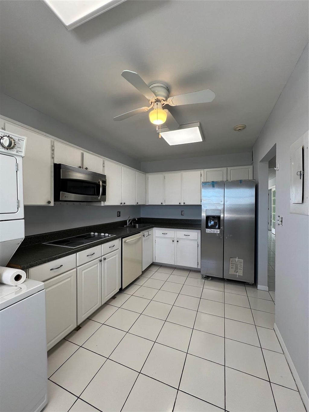 Photo of 3100 NE 48th Street #805, Fort Lauderdale, FL 33308 (MLS # B26083006)