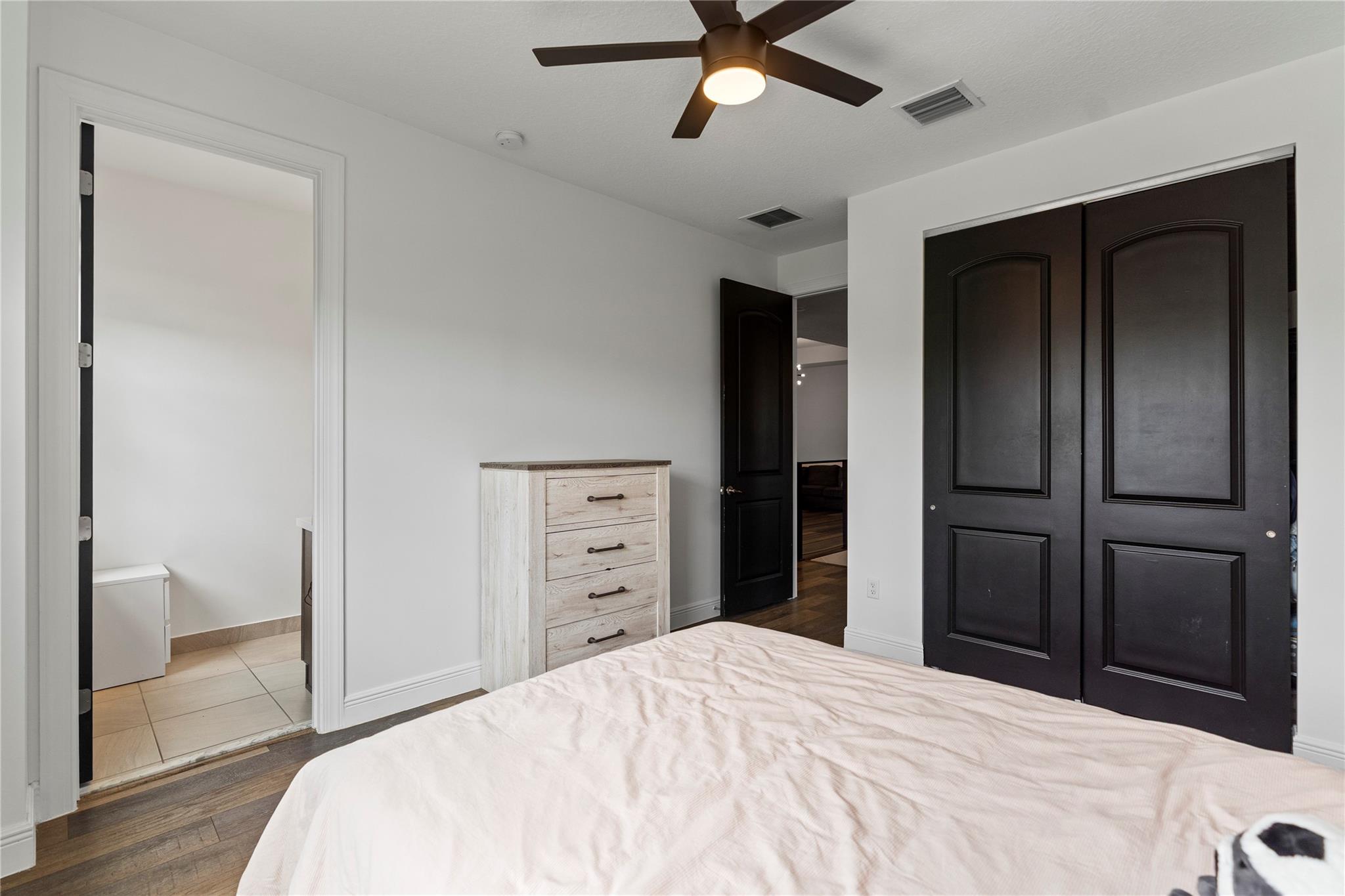 Coral Lago 182-31 B - Residential