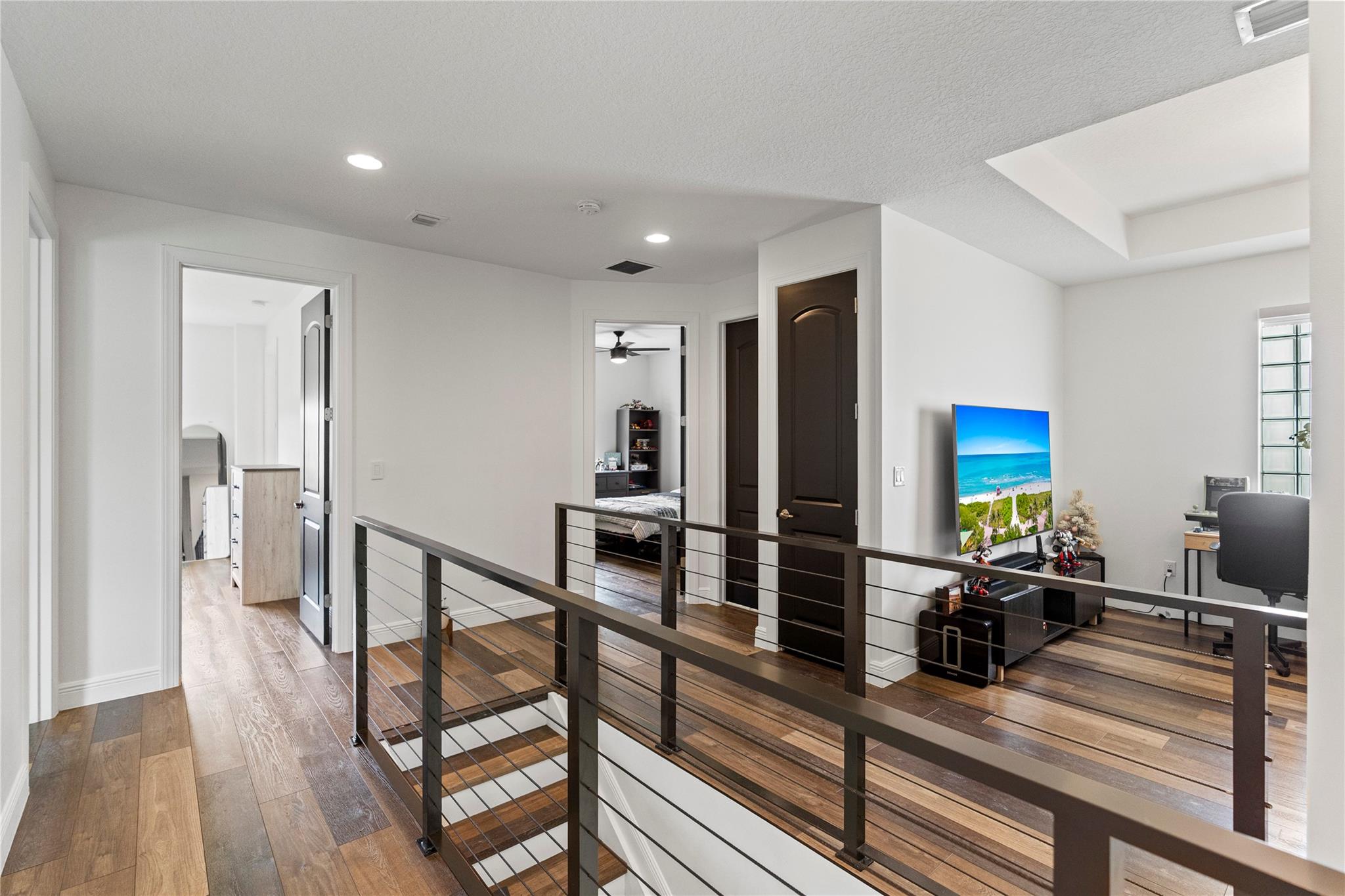 Coral Lago 182-31 B - Residential