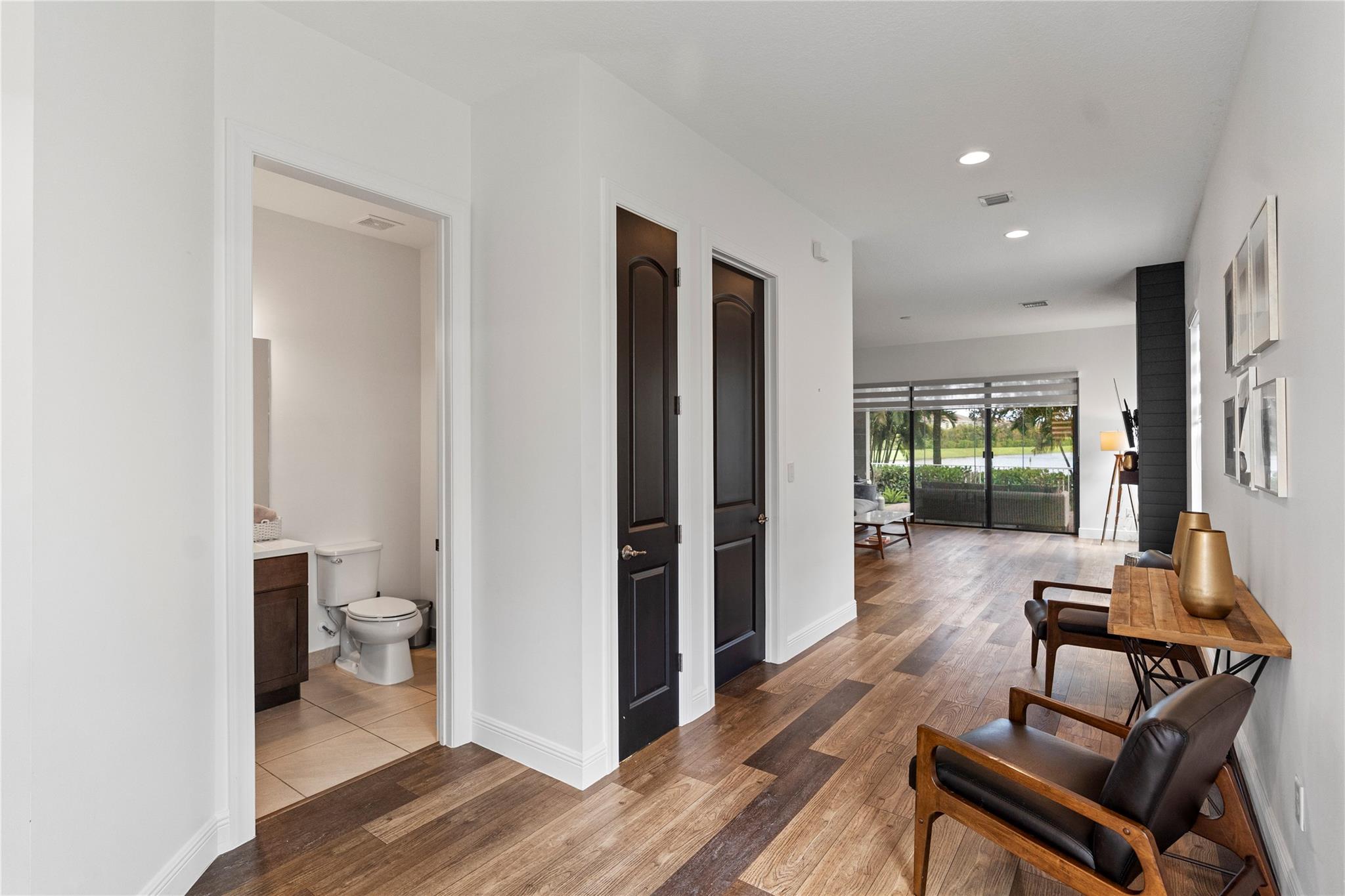 Coral Lago 182-31 B - Residential