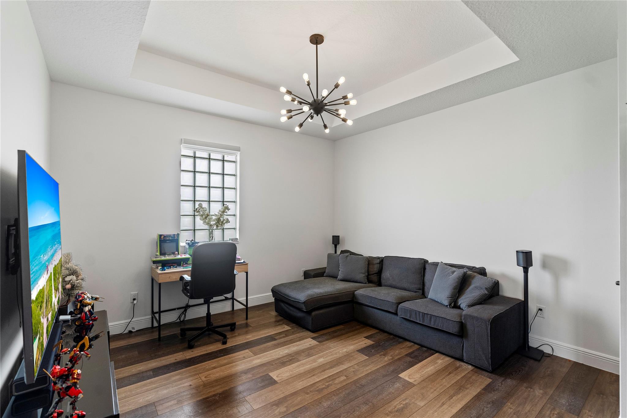 Coral Lago 182-31 B - Residential