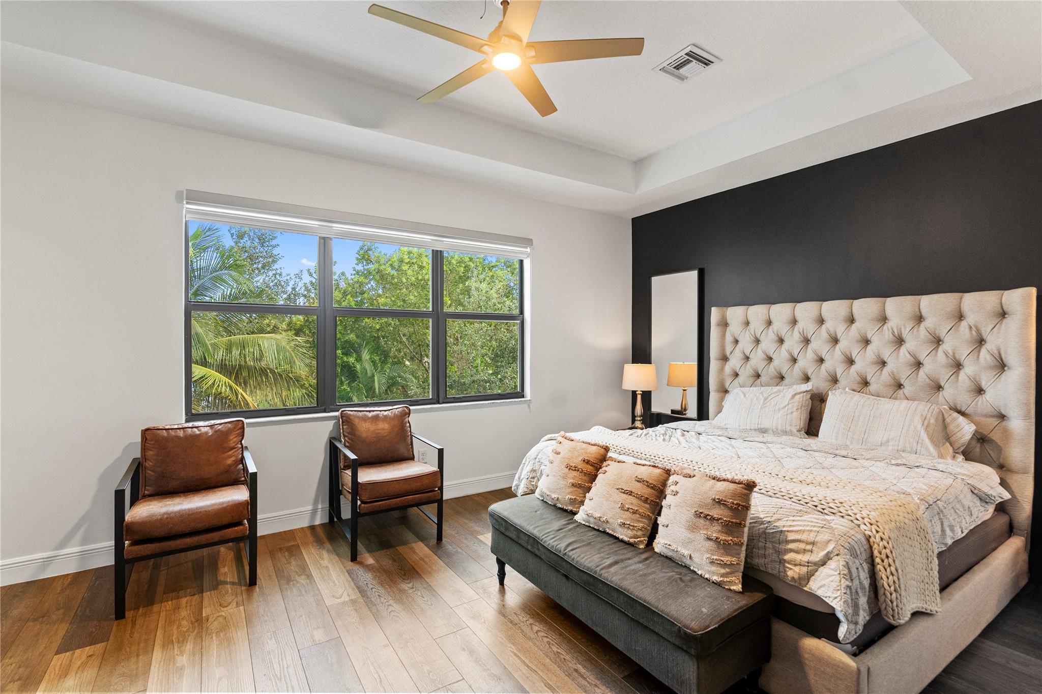 Coral Lago 182-31 B - Residential