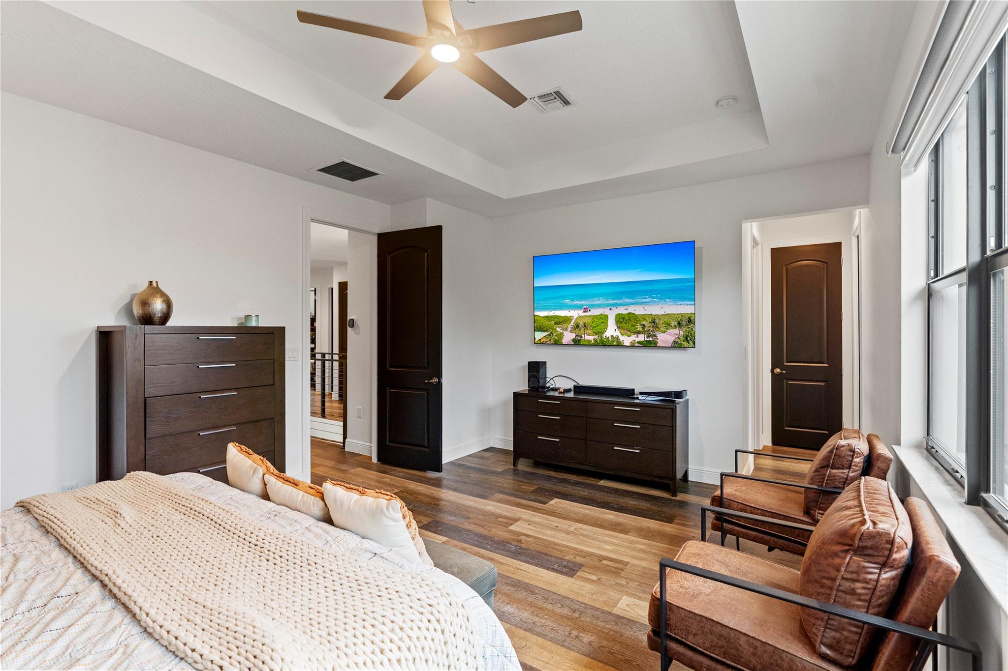 Coral Lago 182-31 B - Residential
