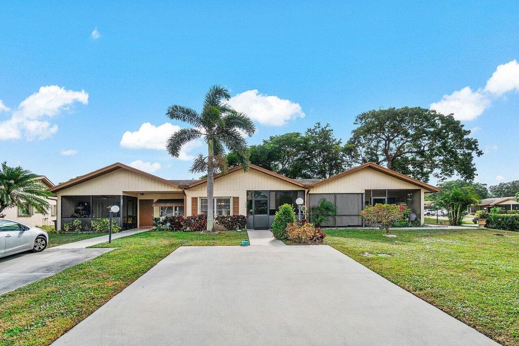 Photo of 5814 Doris Court, Delray Beach, FL 33484 (MLS # B26012230)