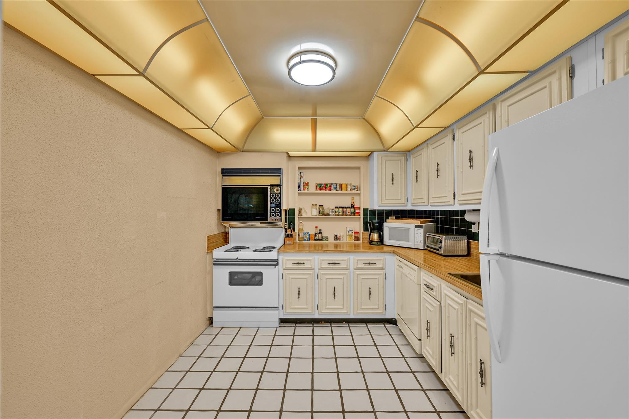 Oceanview Park Condo - Residential