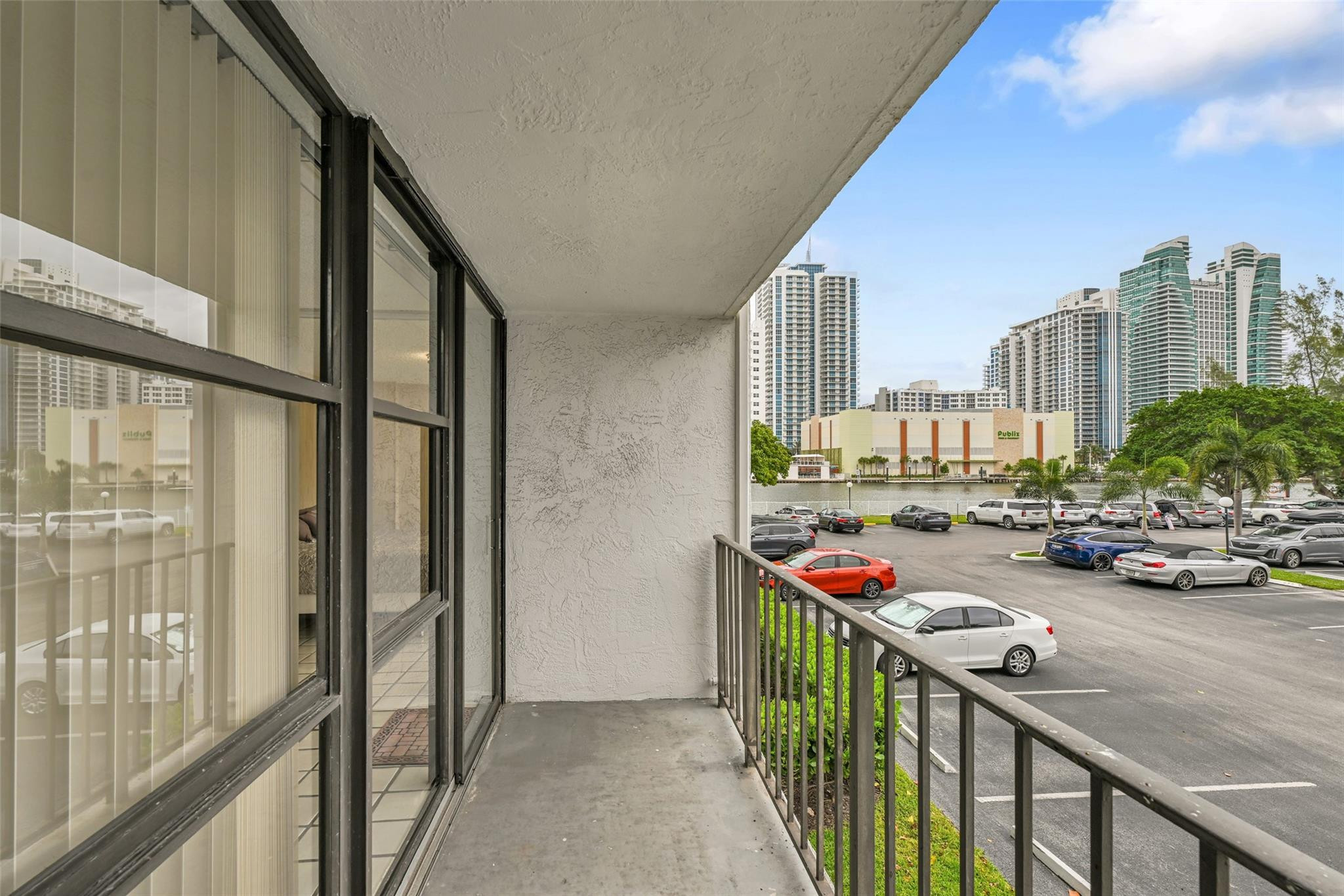 Oceanview Park Condo - Residential