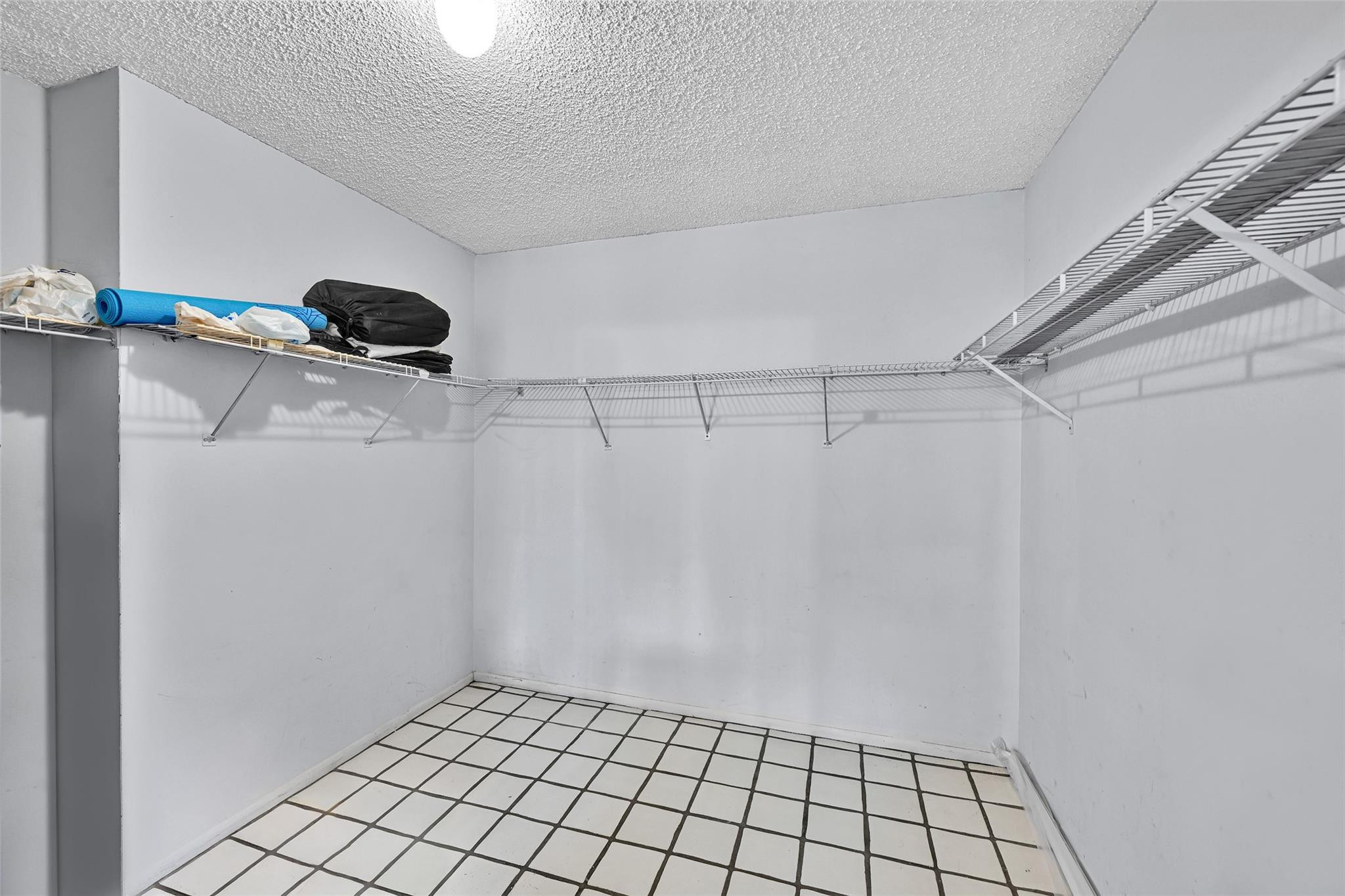 Oceanview Park Condo - Residential