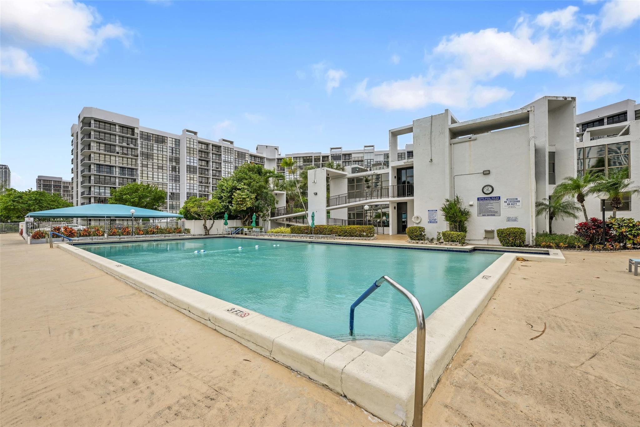 Oceanview Park Condo - Residential