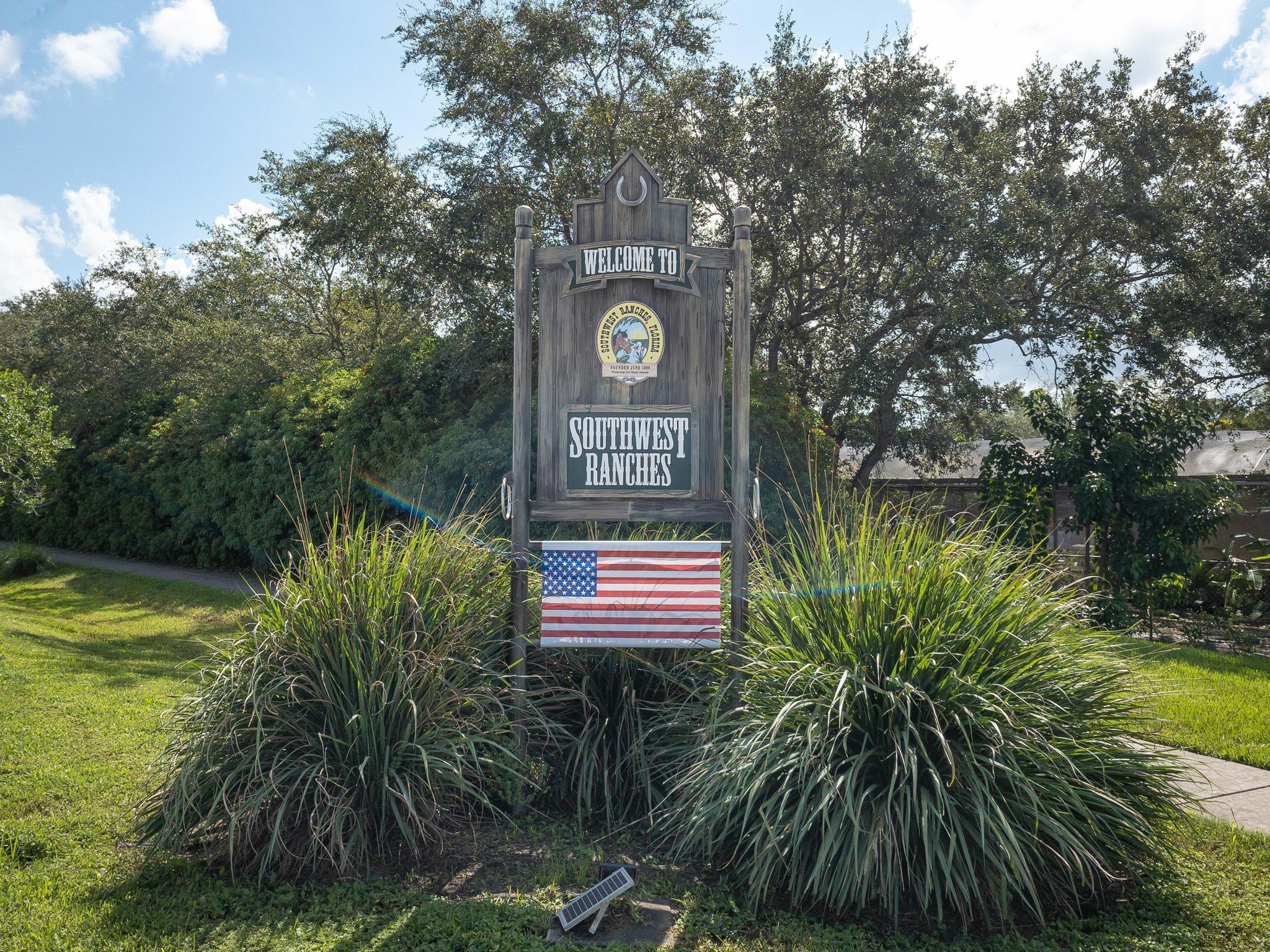Everglades Land Co Sub 1- - Residential Lease