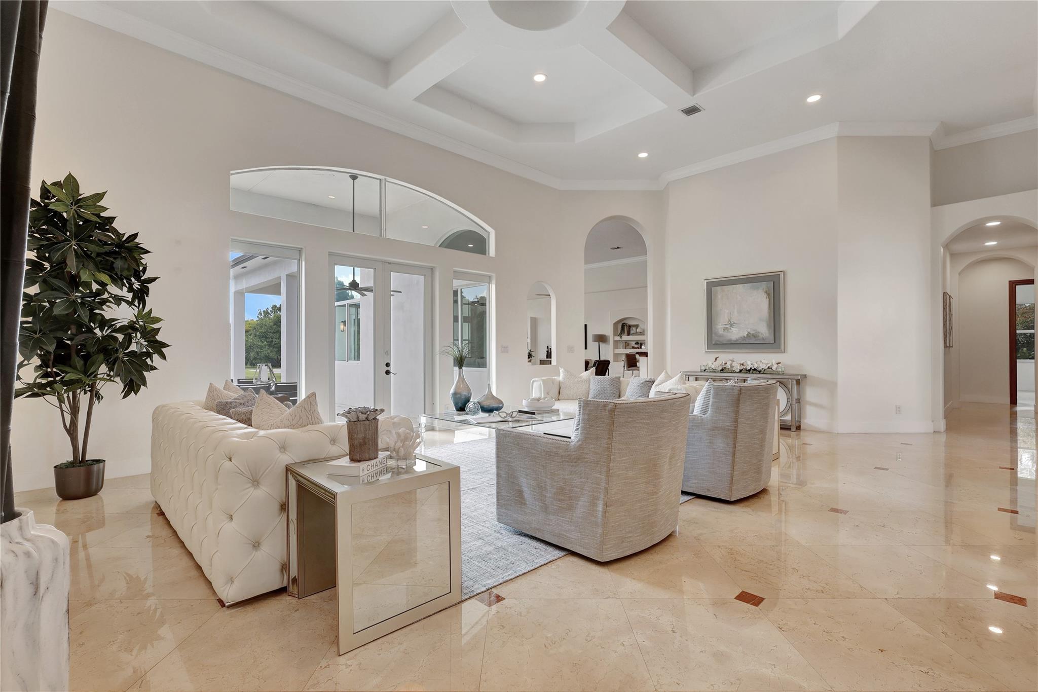 Everglades Land Co Sub 1- - Residential Lease
