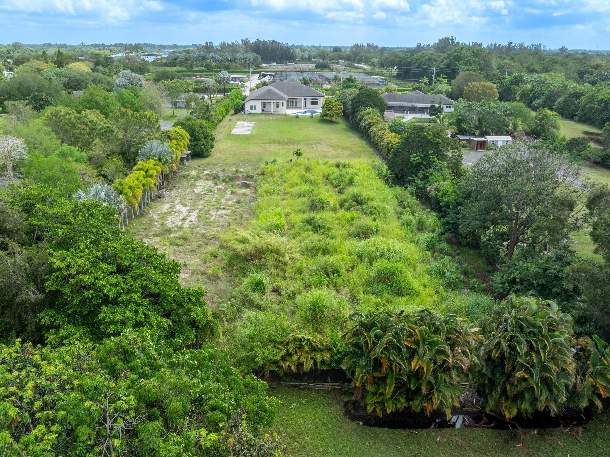Everglades Land Co Sub 1- - Residential Lease