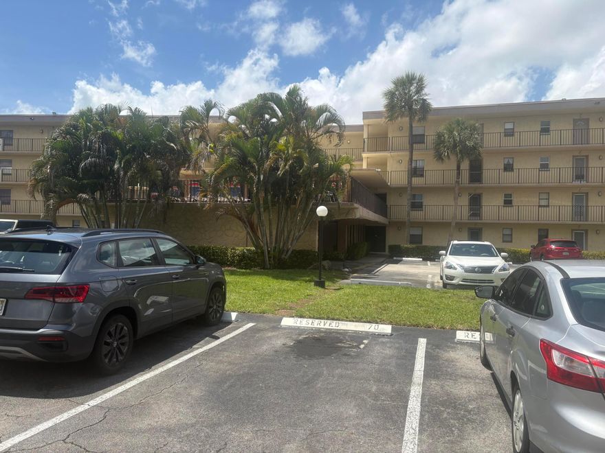 Beautifully updated 2-bedroom, 2-bath condo located in the highly desirable Isle of Sandalfoot community in Boca Raton. This all-ages community offers excellent flexibility, making it ideal for both families and investors with immediate rental potential. The unit features newer flooring throughout, updated appliances, impact windows for added safety and efficiency, and a newer water heater. Move-in ready and conveniently located near shopping, dining, and major roadways—this is a fantastic opportunity you won't want to miss.