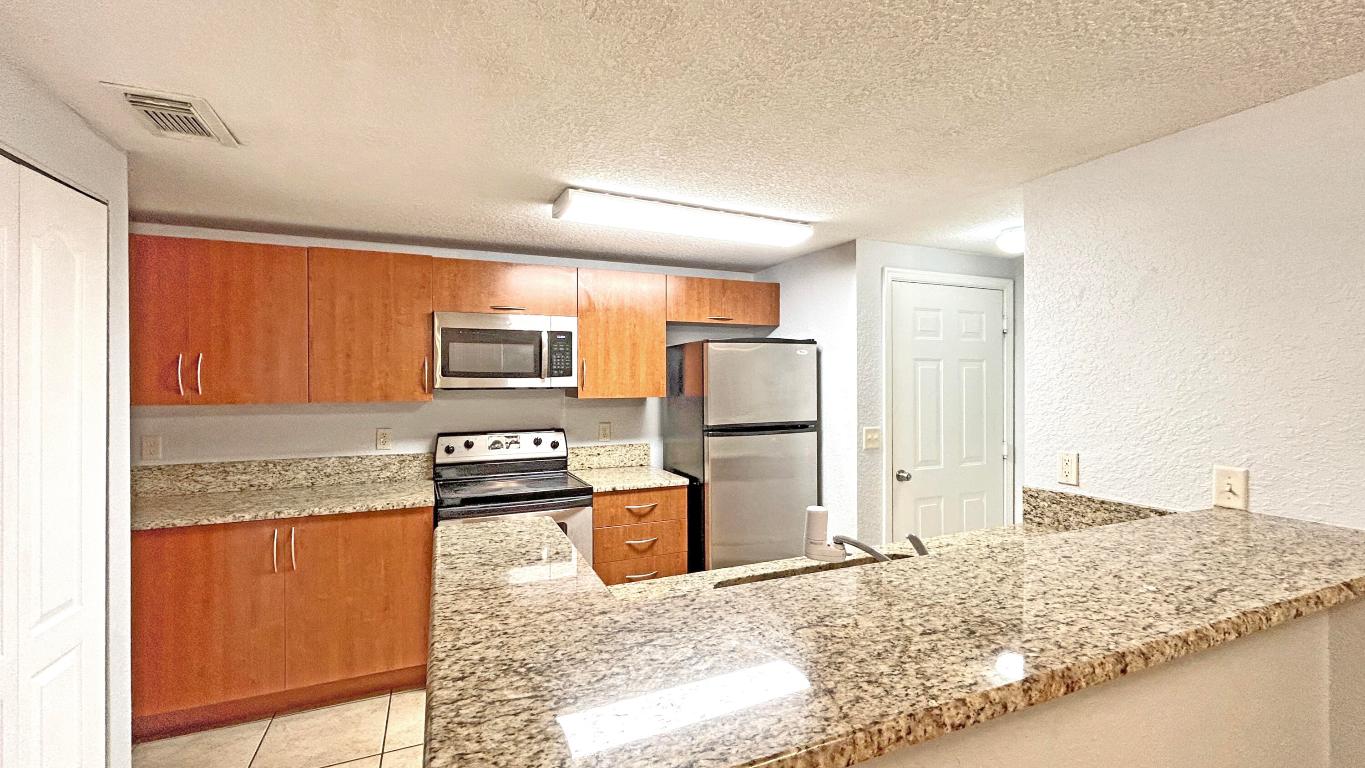 THE BELMONT AT ST LUCIE WEST, A CONDOMINIUM - Residential Lease