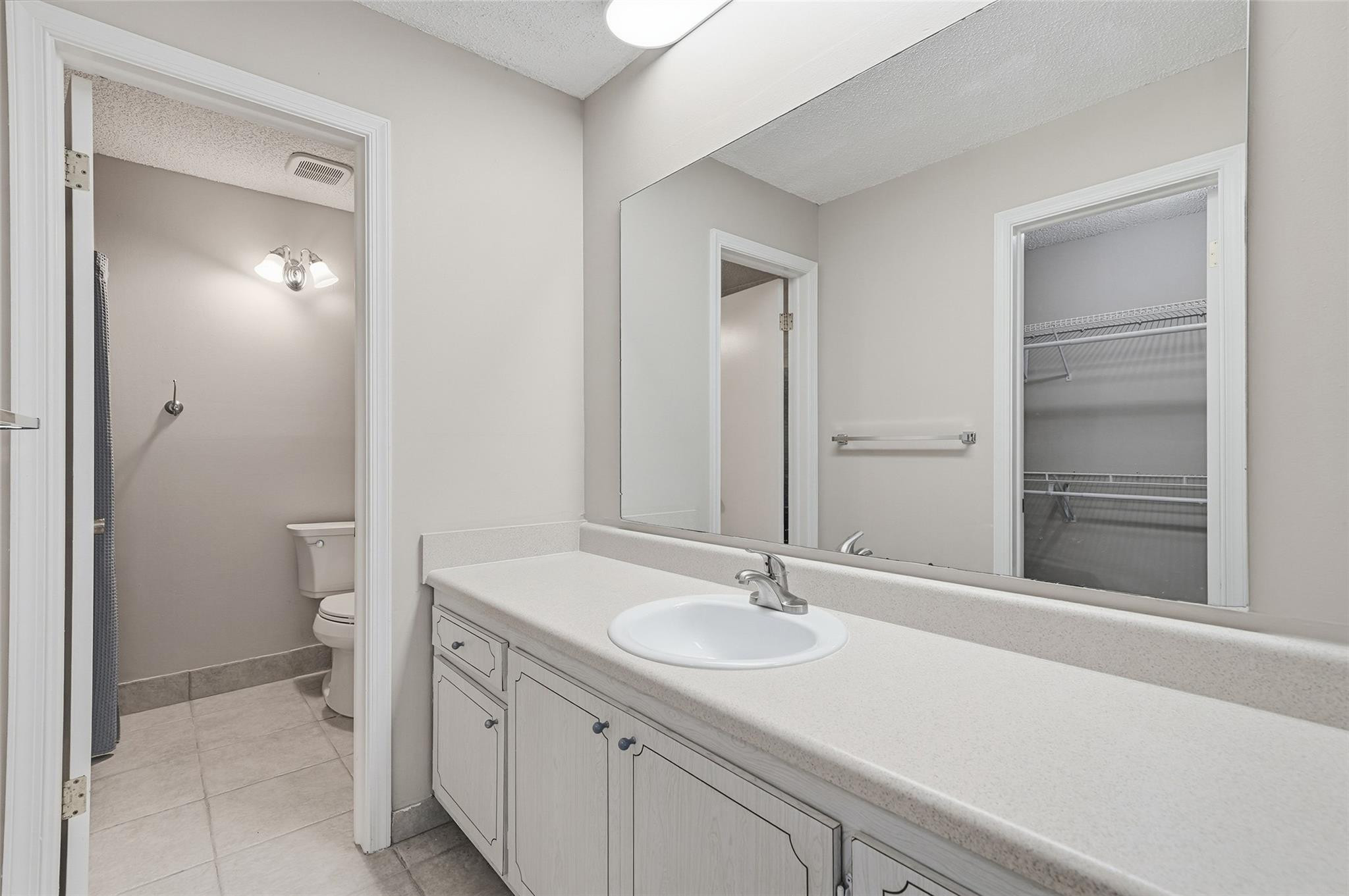 Lauderdale West Condo Nov - Residential Lease