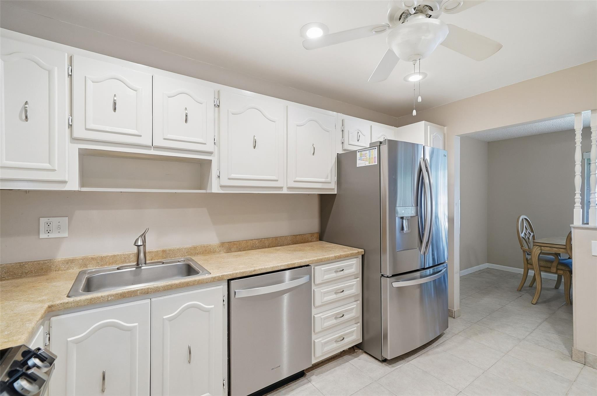 Lauderdale West Condo Nov - Residential Lease