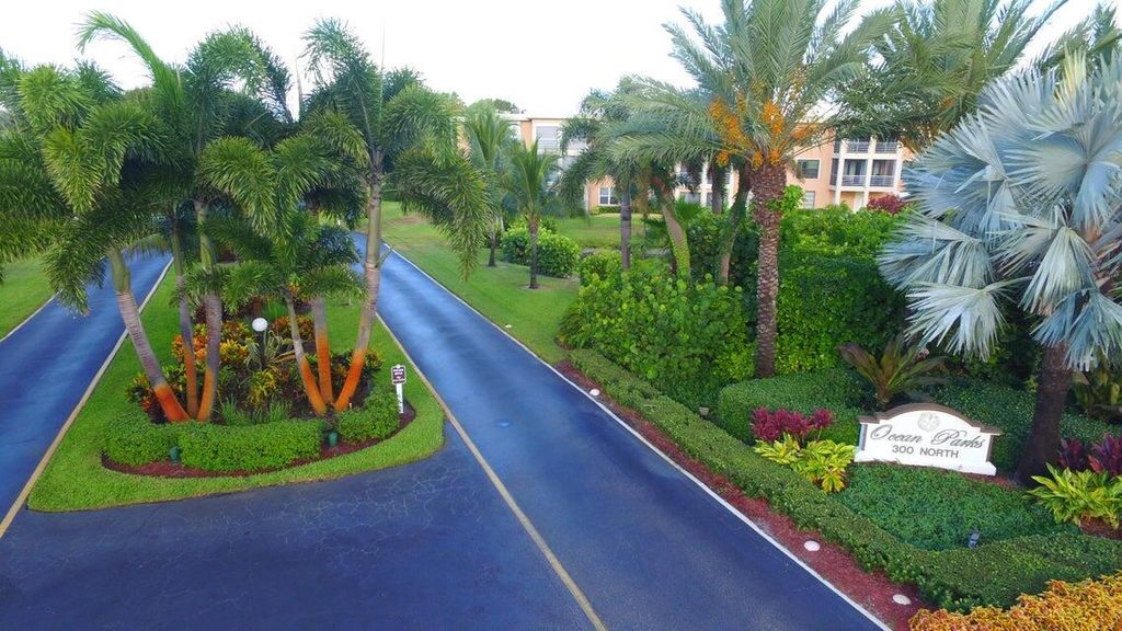 Photo of 300 N A1a 404o #404o, Jupiter, FL 33477 (MLS # R11119995)