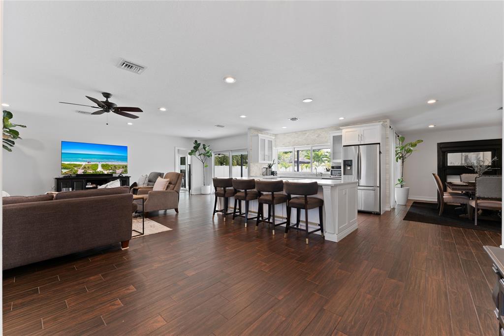 BOCA DEL MAR 1 - Residential Lease