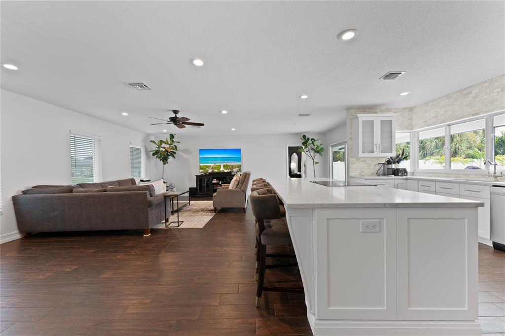 BOCA DEL MAR 1 - Residential Lease