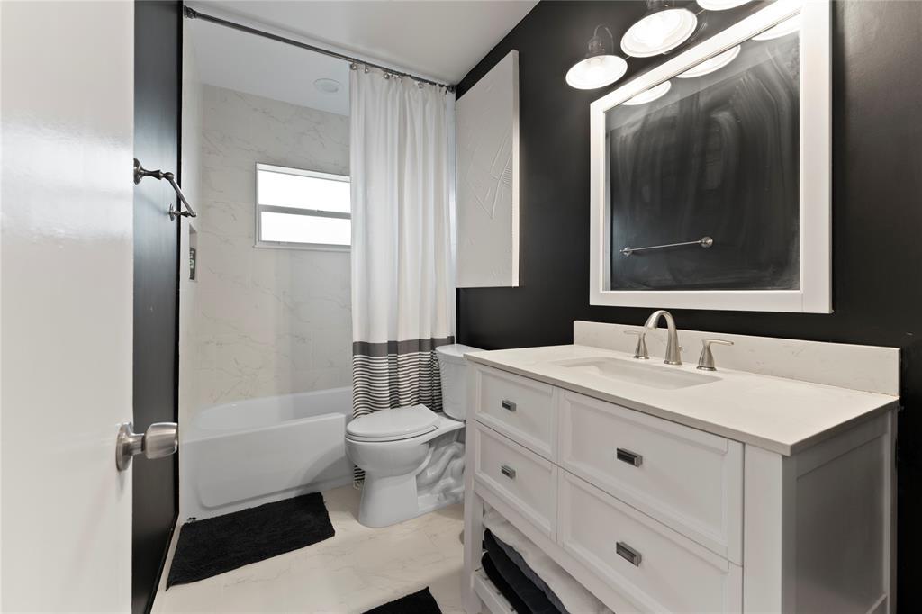 BOCA DEL MAR 1 - Residential Lease