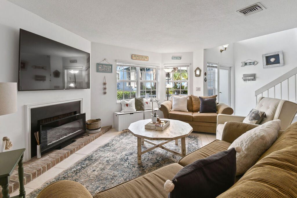 Photo of 719 Ocean Dunes Circle, Jupiter, FL 33477 (MLS # R10930002)