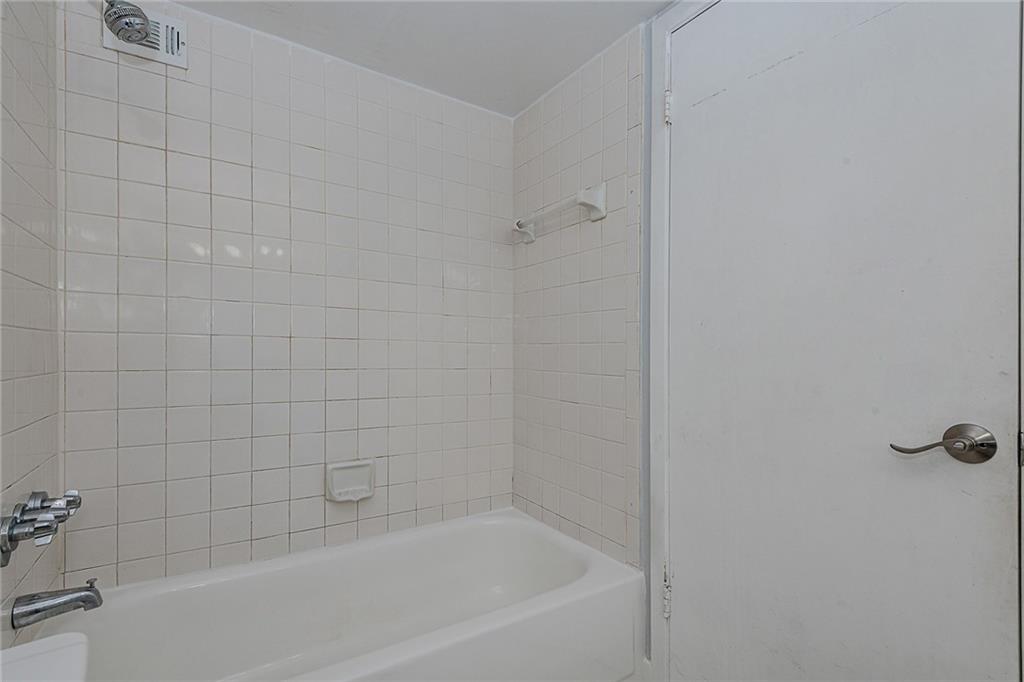Del Prado - Residential
