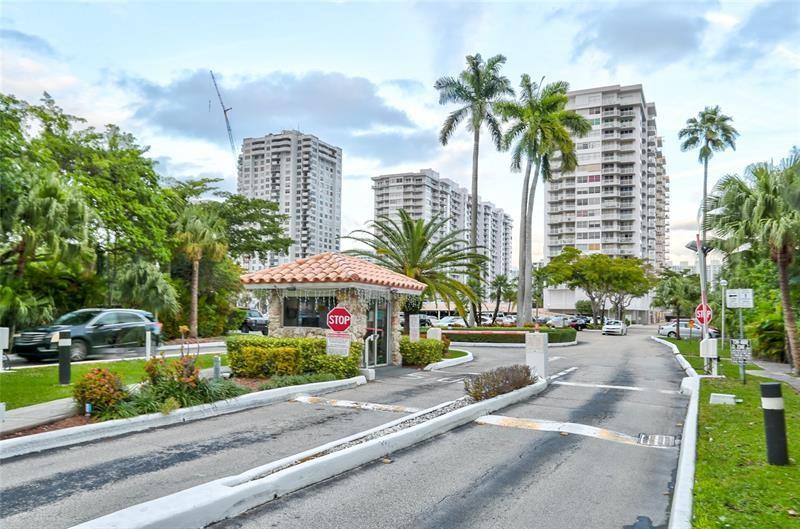 Del Prado - Residential