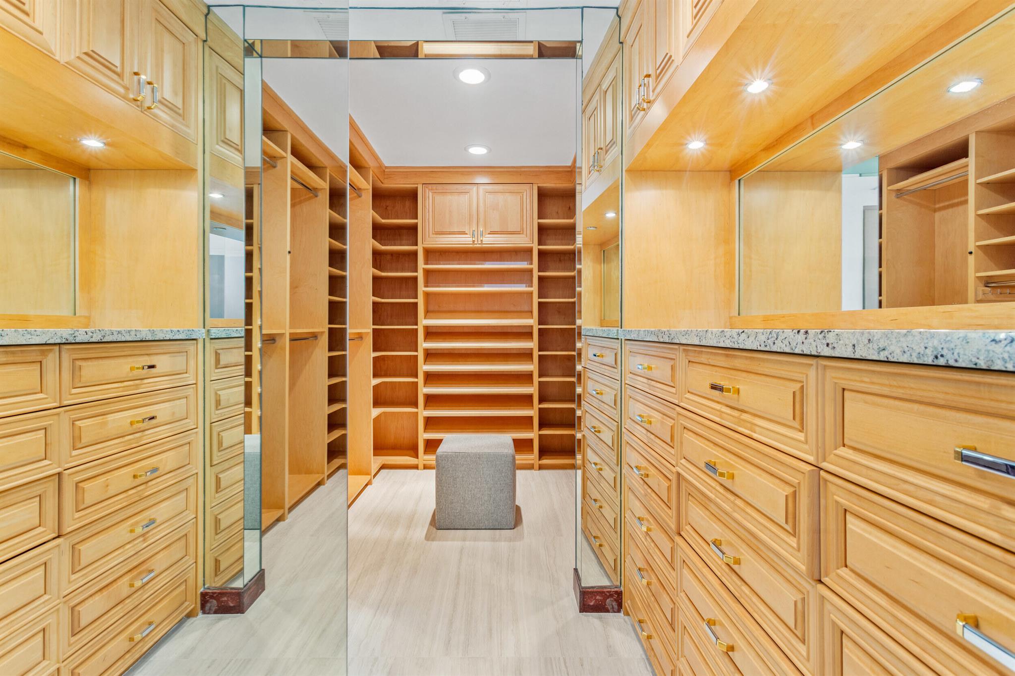 RESIDENCES AT SLOANS CURV - Residential