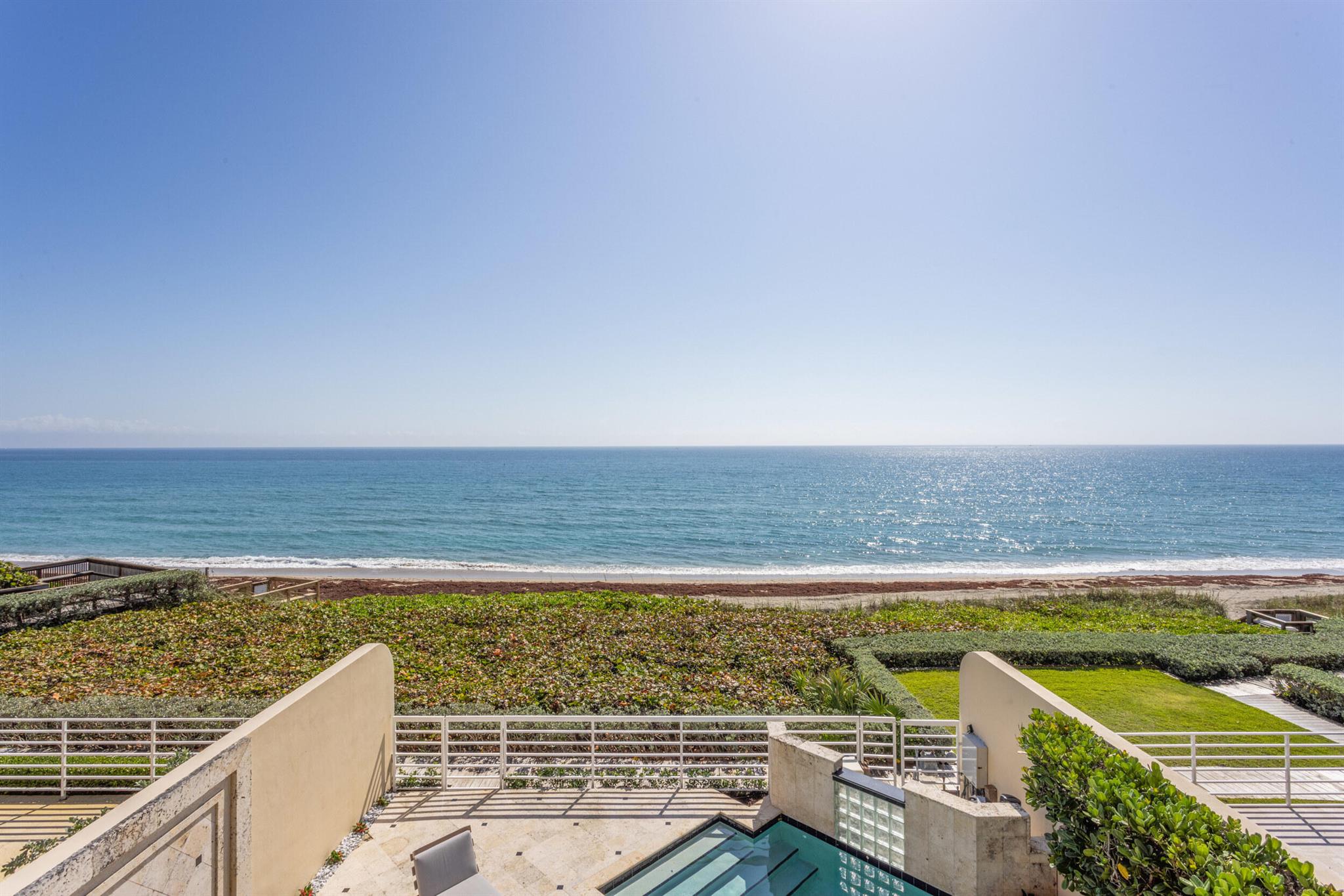 RESIDENCES AT SLOANS CURV - Residential