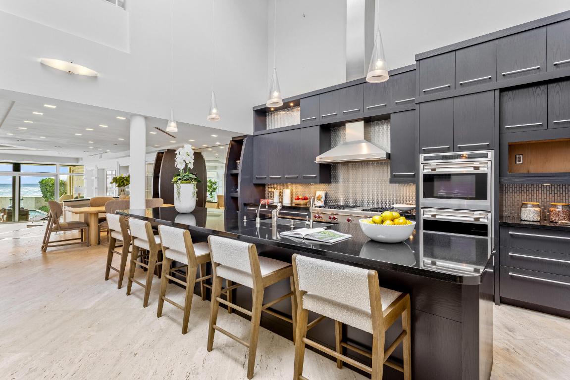 RESIDENCES AT SLOANS CURVE - Residential