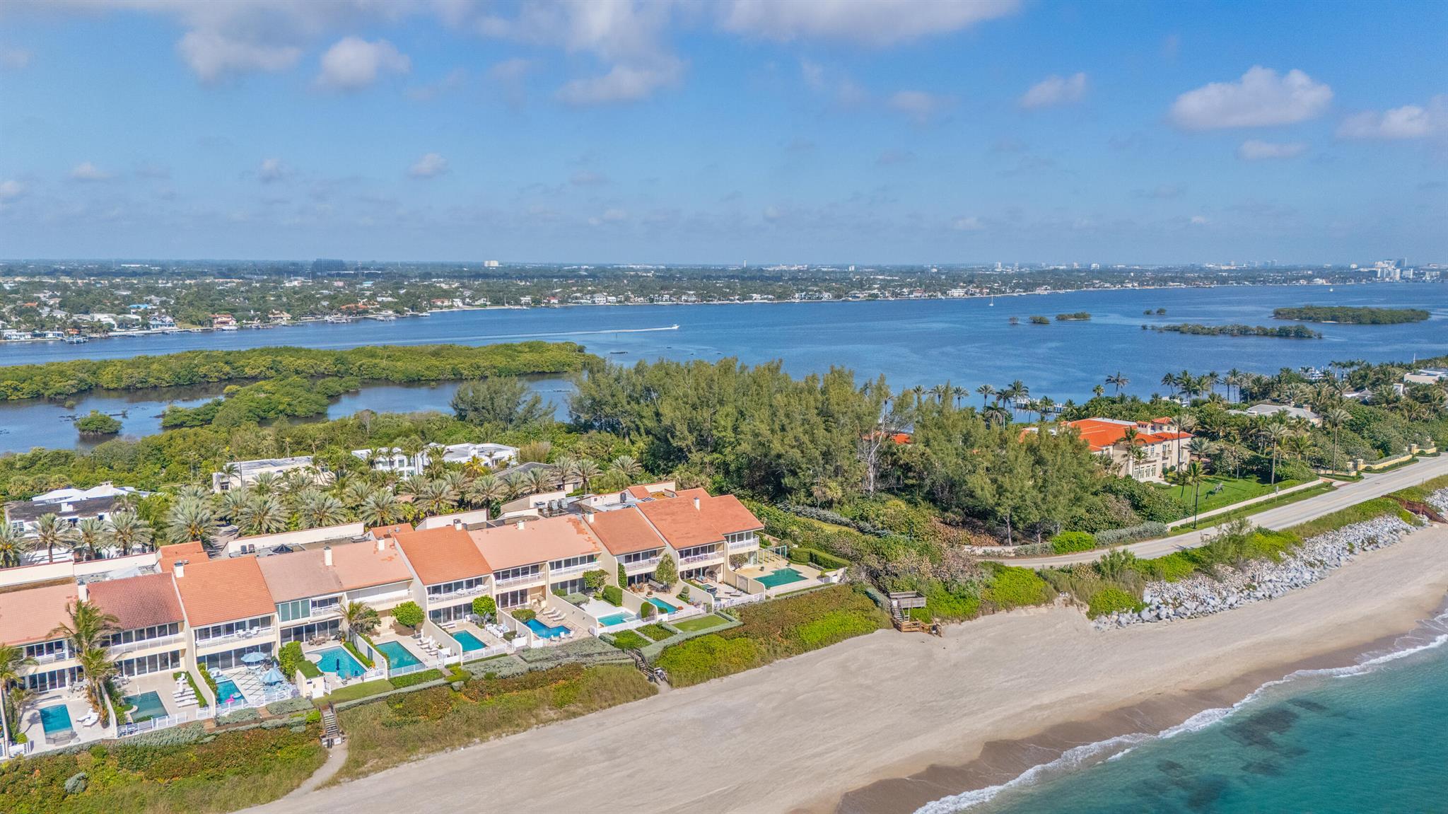 RESIDENCES AT SLOANS CURV - Residential