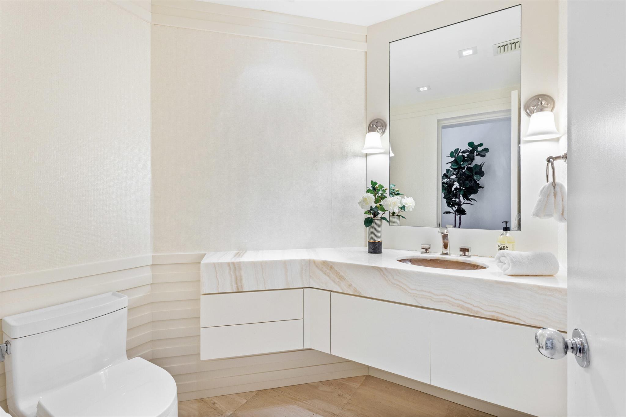 RESIDENCES AT SLOANS CURV - Residential