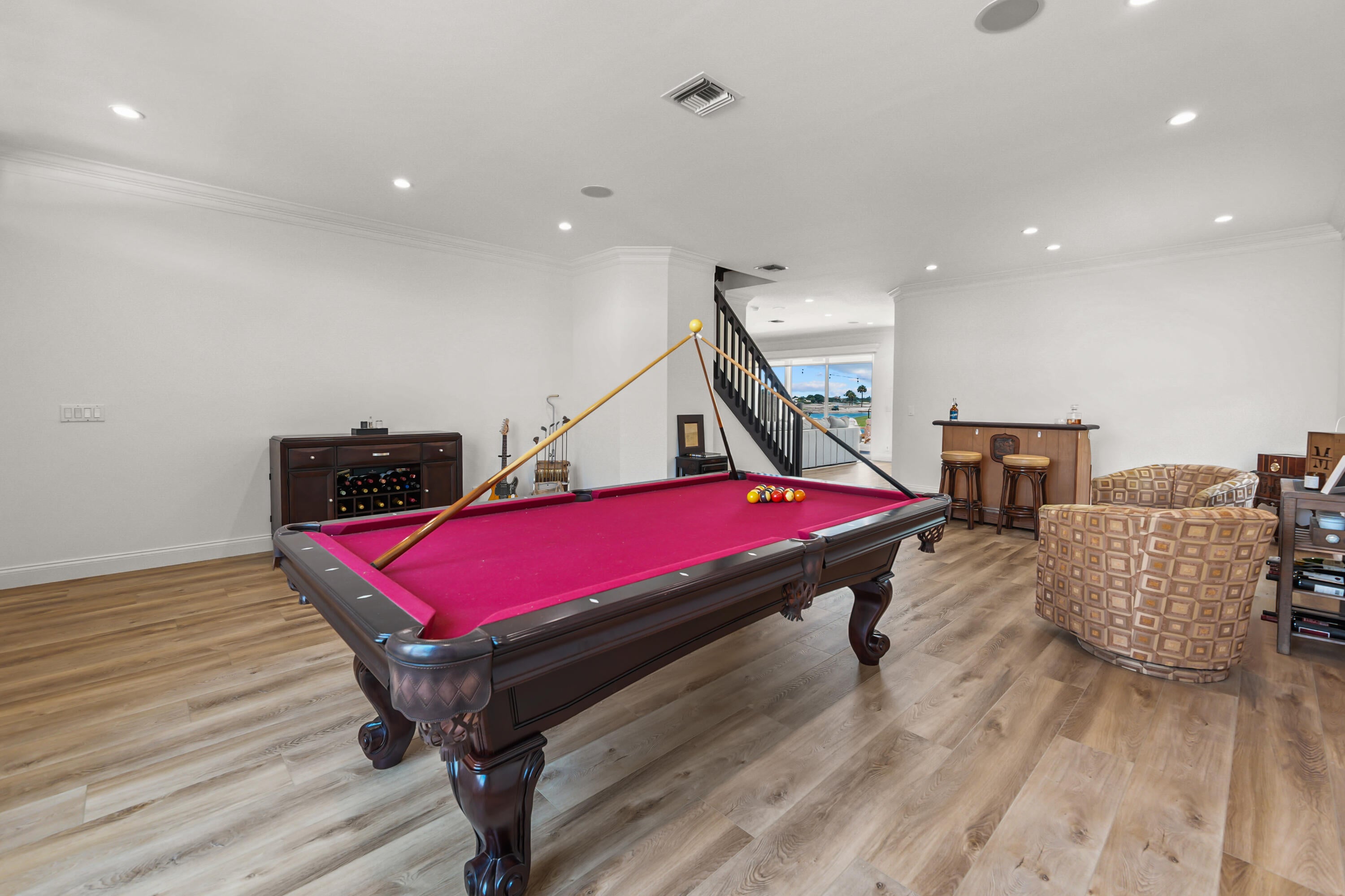 1237 Avondale Lane