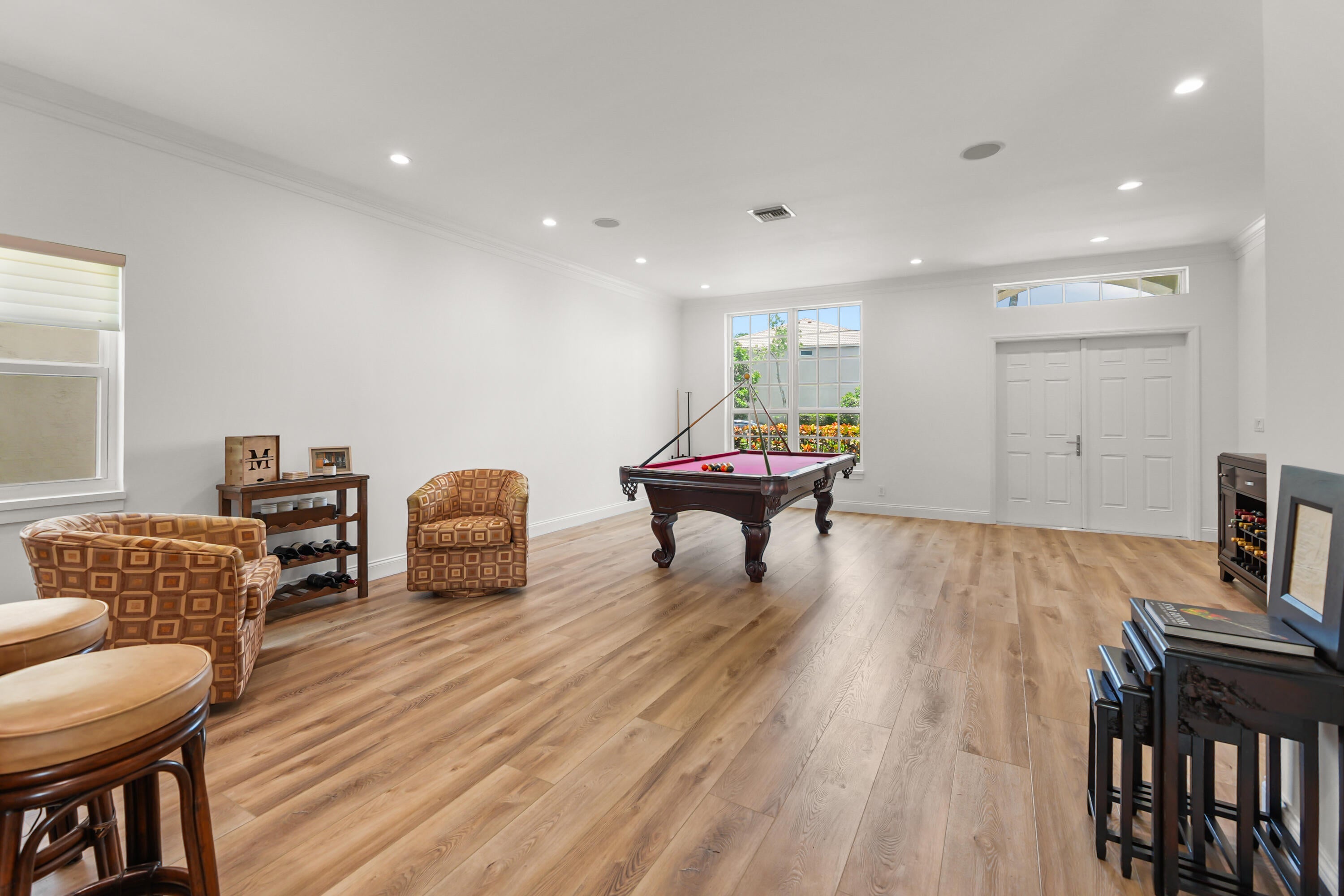1237 Avondale Lane