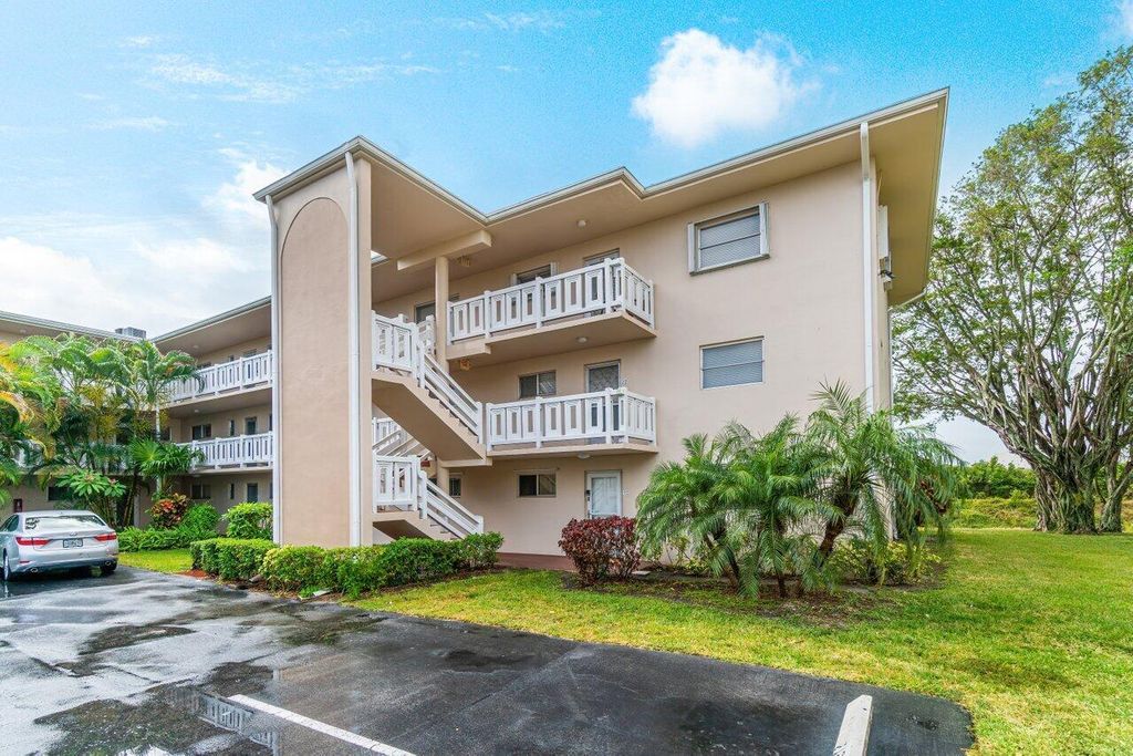 Photo of 2640 S Garden Drive S #112, Lake Worth, FL 33461 (MLS # R10982644)