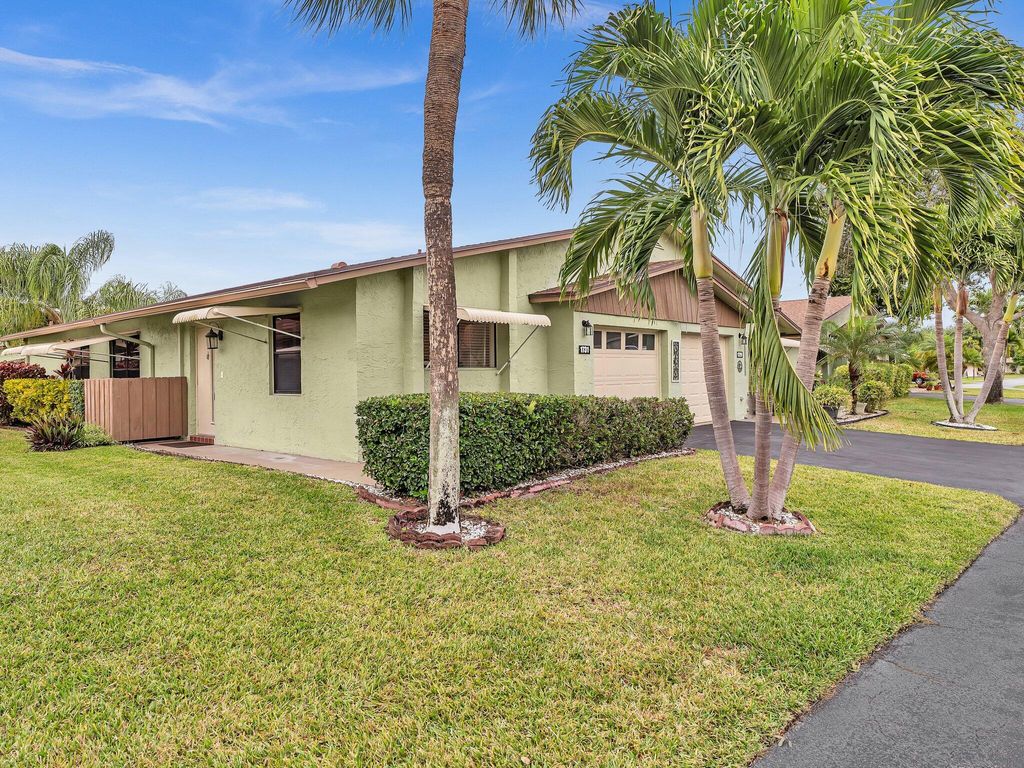 Photo of 1731 Palmland Drive, Boynton Beach, FL 33436 (MLS # R11157165)